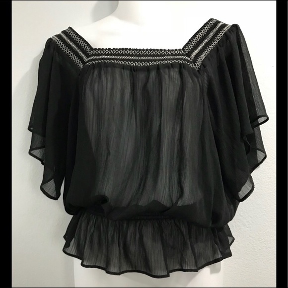 Mudd Black Sheer Top White Trim Detail - Picture 2 of 4